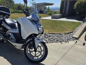 Maxiscooter/ motor Honda Integra NC 700 D — miniatura 2