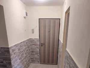 Vând apartament 4 camere 81 mp decomandat renovat — miniatura 3