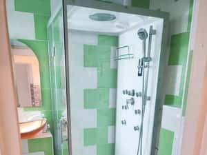 Vând apartament 4 camere 81 mp decomandat renovat — miniatura 5