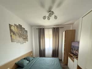 Proprietar,inchiriez apartament strada Venetia — miniatura 6