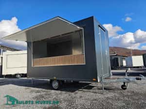 Rulota comerciala,FAST FOOD,FOOD TRUCK ! 4m-1350 kg!PE STOC! — miniatura 2
