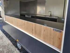 Rulota comerciala,FAST FOOD,FOOD TRUCK ! 4m-1350 kg!PE STOC! — miniatura 7