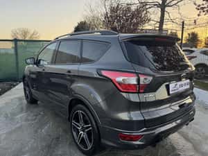 Vând Ford Kuga 1.5 EcoBoost 173 CP 4x4 ST-Line — miniatura 4