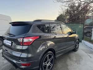 Vând Ford Kuga 1.5 EcoBoost 173 CP 4x4 ST-Line — miniatura 5