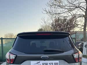 Vând Ford Kuga 1.5 EcoBoost 173 CP 4x4 ST-Line — miniatura 6