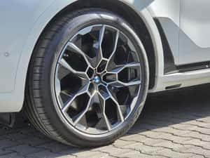 BMW X7 - SUV, 381 cp, 21.989 km — miniatura 6