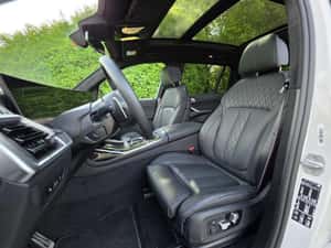 BMW X7 - SUV, 381 cp, 21.989 km — miniatura 7