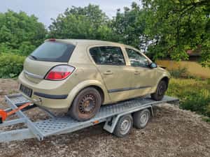 Dezmembrez opel astra h 1.4 benzina