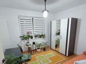 Apartament 2 camere+ garaj+ pivnita, etaj intermediar- cartier Unirii — miniatura 5