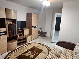 Inchiriez apartament 2 camere Navodari — miniatura 3