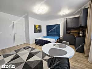 Studio modern, Central Park, parcare privata — miniatura 4