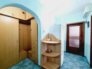 Apartament 2 camere decomandate Micro 14 mobilat centrala AC — miniatura 2