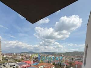 Apartament modern cu panoramă spectaculoasă – bloc nou , zona Decebal — miniatura 5