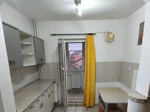 Inchiriez apartament cu două camere — miniatura 3