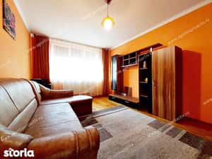 Apartament cu 2 camere, Centru, parter, la cheie! — miniatura 5