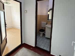 De vânzare apartament 2 camere etaj intermediar 42mp — miniatura 5