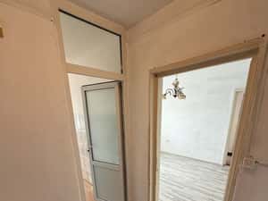 De vânzare apartament 2 camere etaj intermediar 42mp — miniatura 6