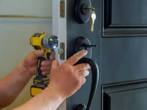 Deblocari UȘI Iași/ Deblocari masini/auto/Lăcătuș — miniatura 4