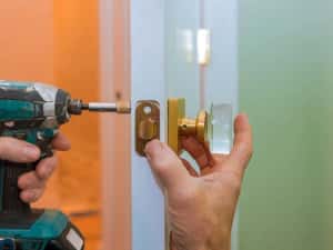 Deblocari UȘI Iași/ Deblocari masini/auto/Lăcătuș — miniatura 7