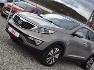 Kia Sportage 2.0D 4X4 — miniatura 4
