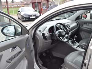 Kia Sportage 2.0D 4X4 — miniatura 7