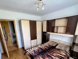Apartament - 3 camere- etaj intermediar, zona Lama — miniatura 5