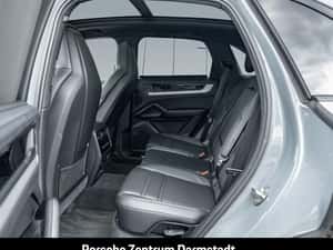 Porsche Cayenne Hibrid An 2024 - 25.946 km — miniatura 6