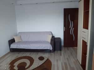 Inchiriez apartament 2 camere pe termen foarte lung — miniatura 3