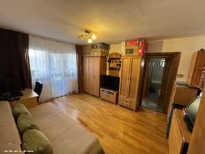 PERSOANA FIZICA vând apartament 2 camere semidecomandat în Grigorescu — miniatura 2