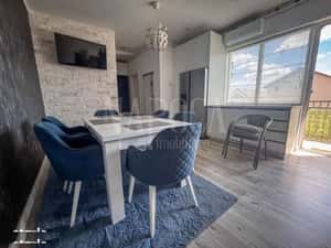 Apartament 3 camere de vanzare in Floresti — miniatura 1