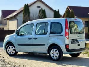 Renault Kangoo Privilege - 1.5dci  6 viteze 5 locuri / Klima - stare f buna — miniatura 4