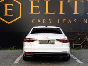 Audi A4 Mild Hybrid S-Line Automată 204 HP Diesel — miniatura 6