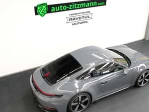Porsche 992 Coupe 394 cp — miniatura 3