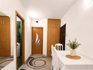 Apartament cochet, decomandat, 1 camera, renovat, mobilat, Unirii, Tar — miniatura 4