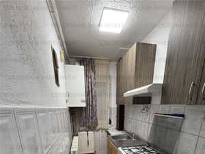 Florilor apartament 2 camere mobilat,beci,liber — miniatura 4