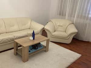 Inchiriere apartament 2 camere decomandat, etaj 3, loc de parcare, Cet — miniatura 4