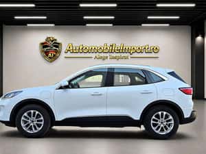 Ford Kuga Automată 225 HP Hibrid (B/E) — miniatura 3