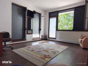 Apartament la casa cu intrare separată cu parcare — miniatura 4