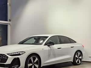 Audi A5 e-Hybrid S Line Automată 367 HP Hibrid (B/E)
