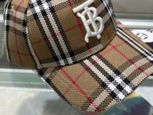 Șapcă Burberry model 2026,  5 modele — miniatura 2