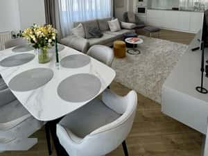 3 camere lux, 90 mp, mobilat Rovere + 2 parcari 4CityNorth