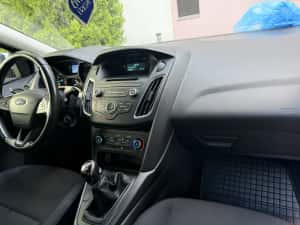 Ford focus benzina km 129000 — miniatura 6