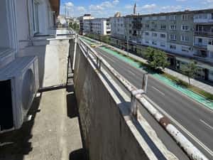 Proprietar - Apartament 2 camere Ultracentral 50 mp - 2 balcoane