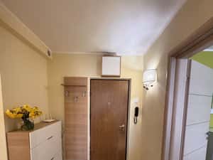 Proprietar închiriez ap. 3 camere Bdul Alexandru Obregia sector 4 — miniatura 5