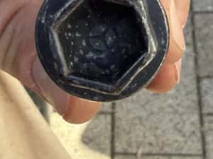 Set jante originale mercedes R18 doua marimi + anvelope iarna pirelli — miniatura 5