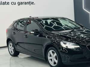 VOLVO V40 - 2018 - Second Hand - Negru — miniatura 2