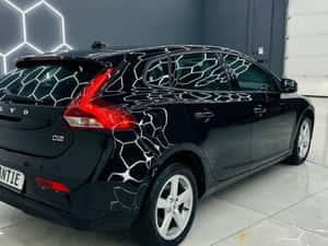 VOLVO V40 - 2018 - Second Hand - Negru — miniatura 4