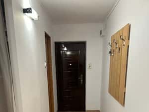 Inchiriez apartament 2 camere