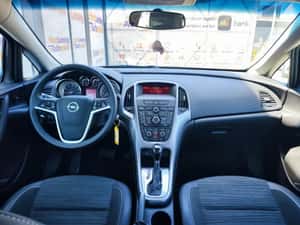 Opel Astra Berlină 2017, 74.000 km, 7.990 € — miniatura 4