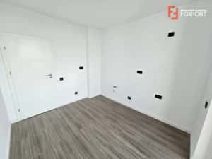 Apartament 2 camere, etaj 1, bloc nou, Zona Torontalului — miniatura 8